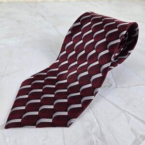 Ivy Crew Classics 100% Silk Men's Tie Red & Silver Wave Repeating Pattern